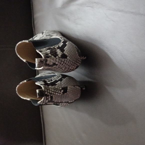 Bruno Magli Booties - Picture 4 of 9